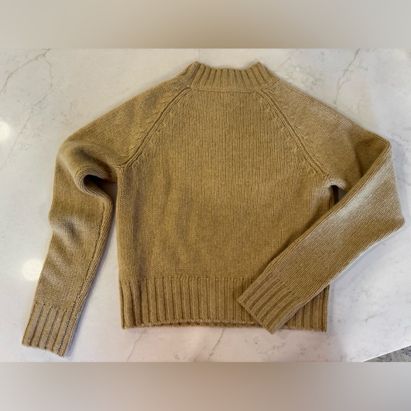 Vince size xs 100% Cashmere sweater - Picture 4 of 5